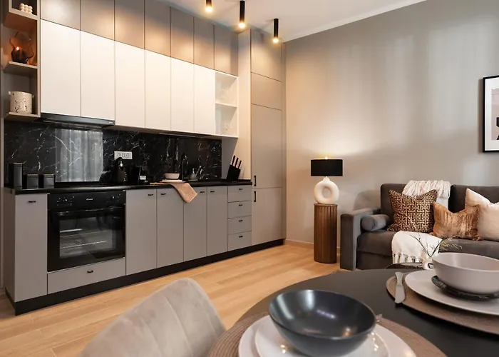 Qult - Misty Night Apartamento Bucareste